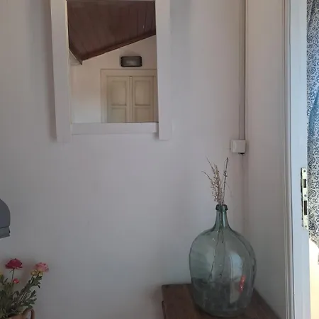Retire Alefkimmon Apartment